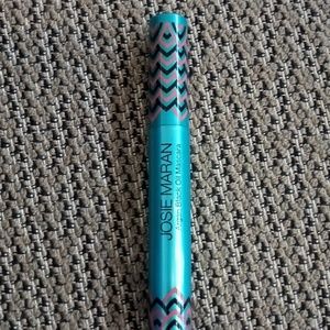 Josie Maran Argan Black Oil Mascara